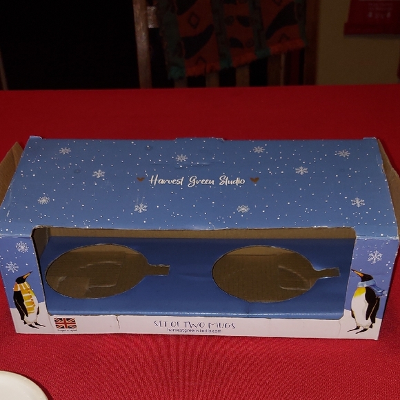 Penguin Design Mugs Set - Green and White - Picture 7 of 9